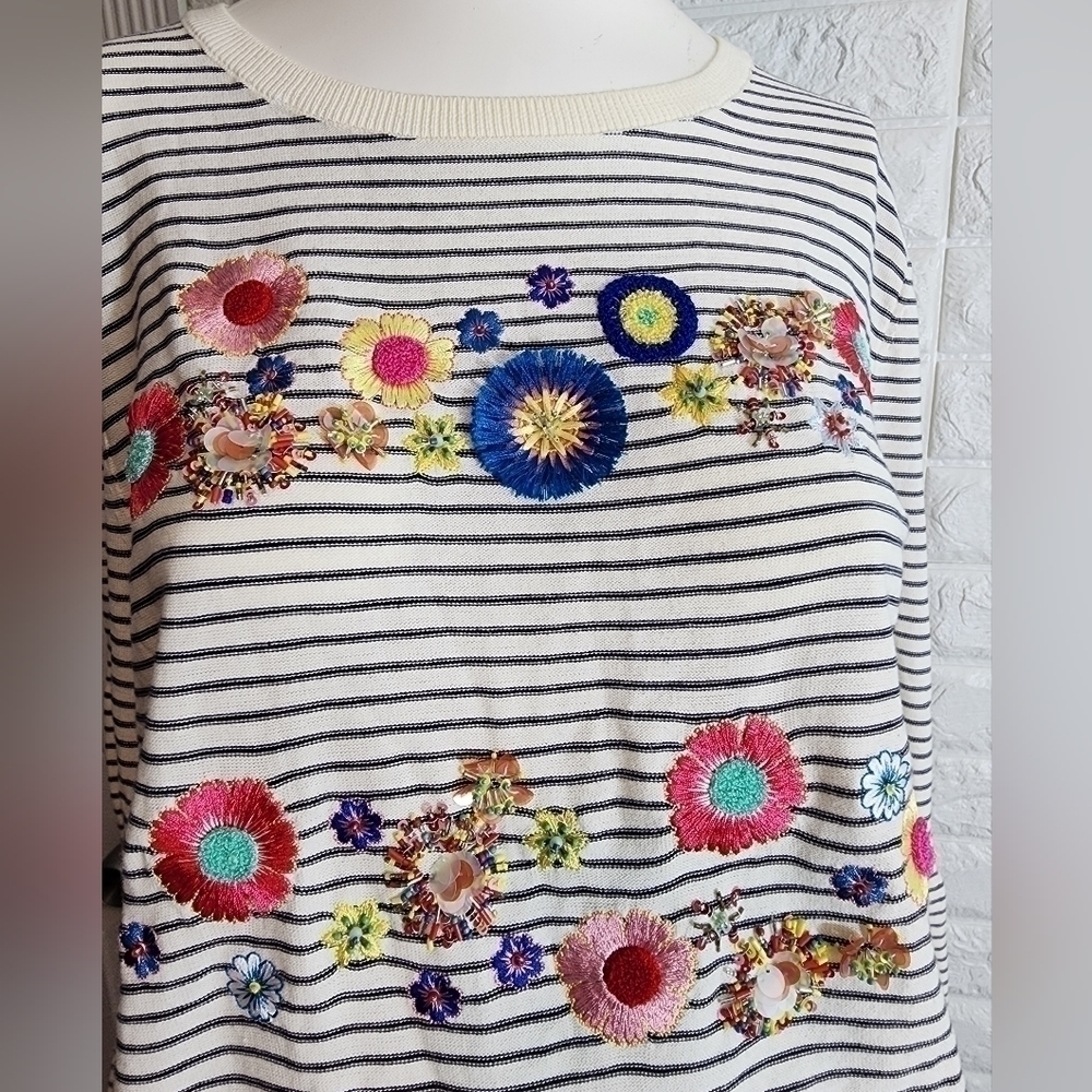 Talbots embroidered 3D long sleeves beaded stripped top Size Large - Picture 5 of 13
